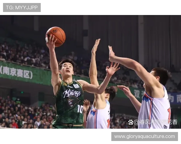 拉门斯搬入新家后主动要求休息日加练 积极为新赛季做好准备