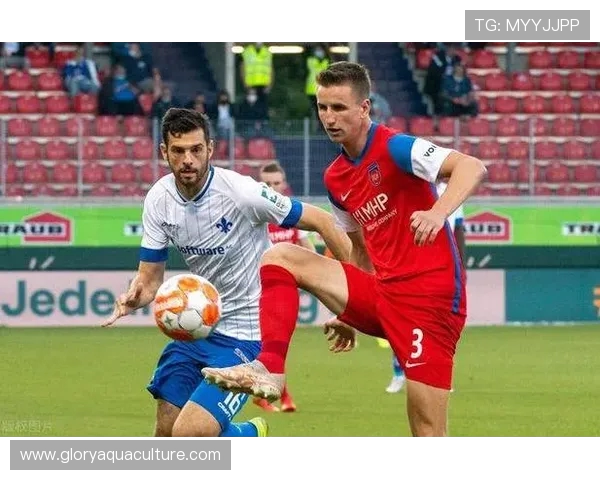 霍芬海姆上半场领先海登海姆 2-0 展现强势攻势